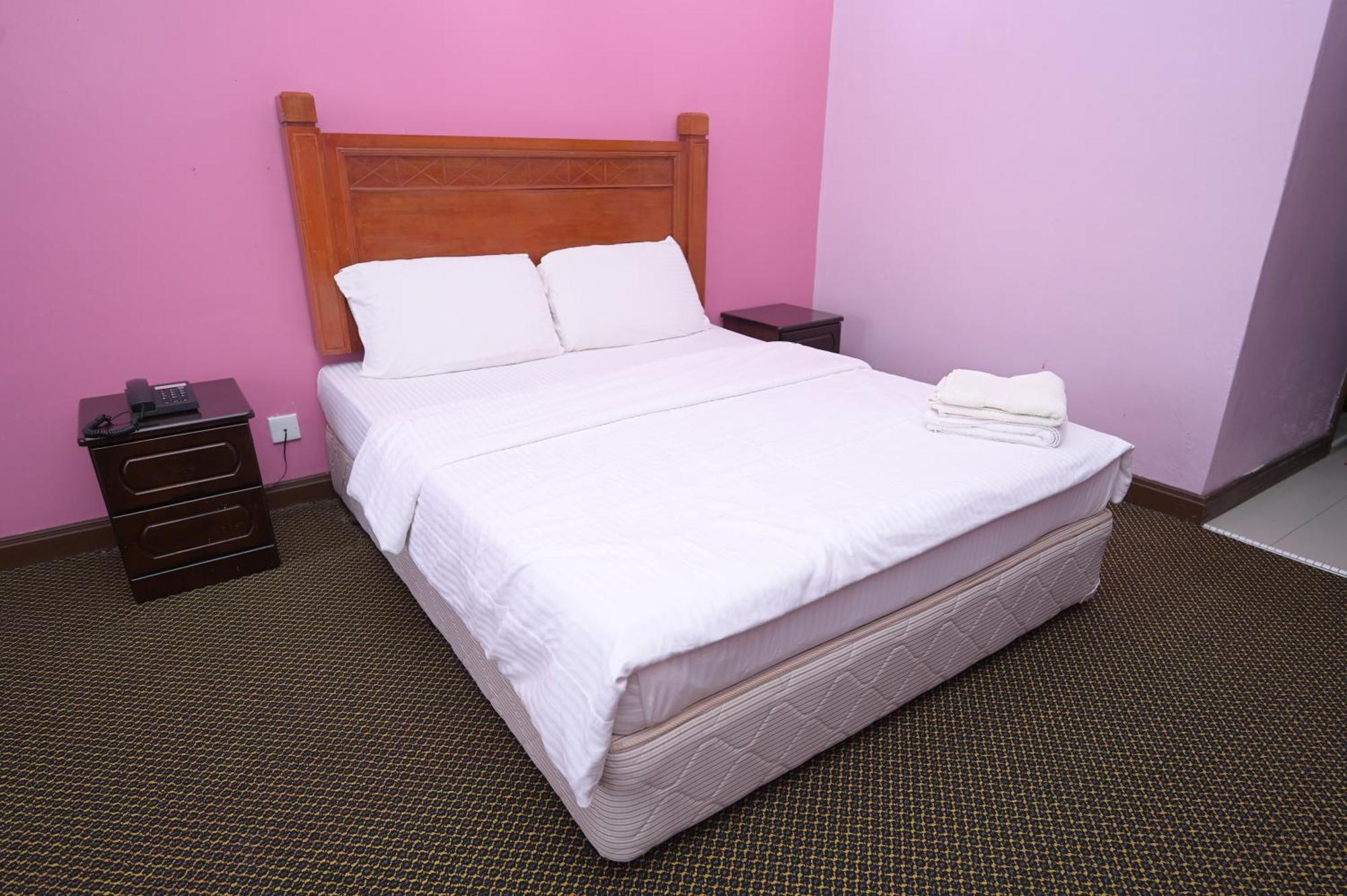 Kesedar Hotel Travel & Tours Sdn Bhd Gua Musang Zewnętrze zdjęcie
